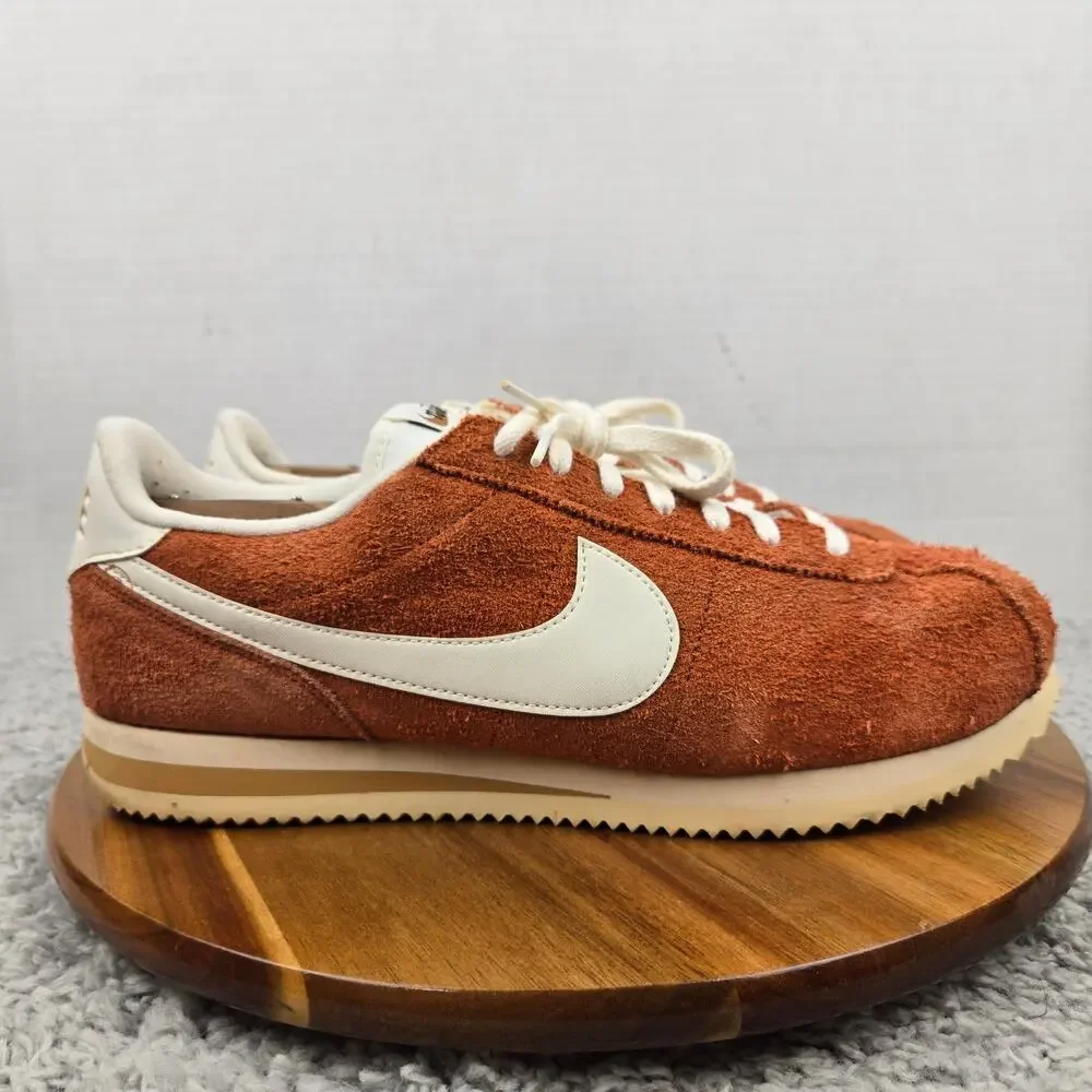 Nike Mens 11 Cortez SE Suede Dark Russet Flax Muslin Sail Sneaker HF3142-200